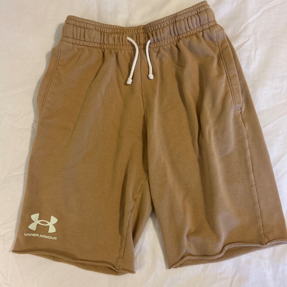 Men's Under Armour Tan Shorts Size Small
